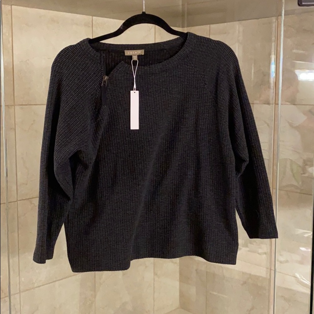NWT Crew neck thermal top